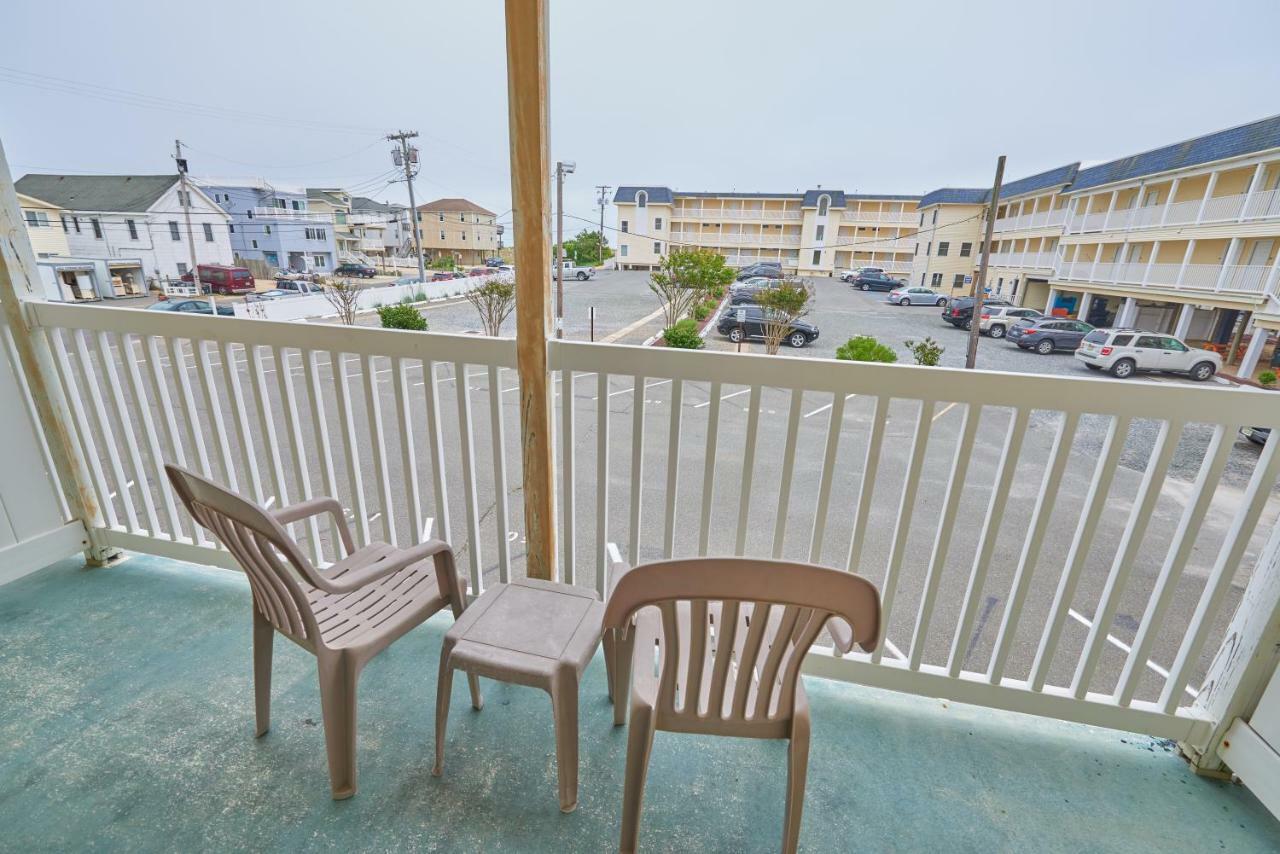Drifting Sands Oceanfront Hotel Ship Bottom Exterior photo